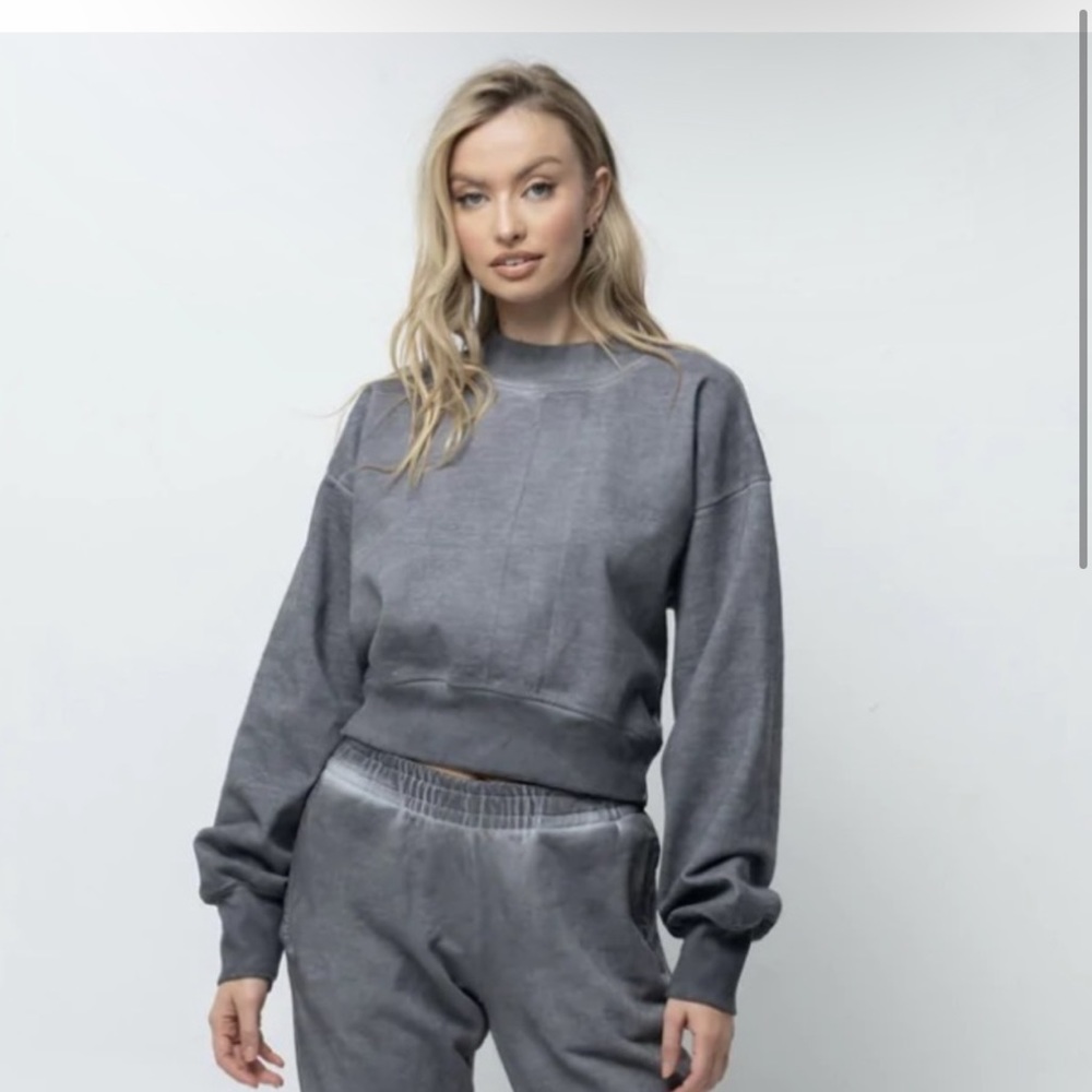 Talentless WOMEN'S MOCK CREWNECK - Lead